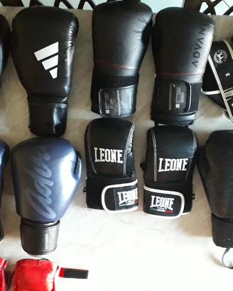Stock 12 Paia Guantoni Boxe e Sacco