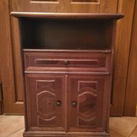mobiletto in legno antico