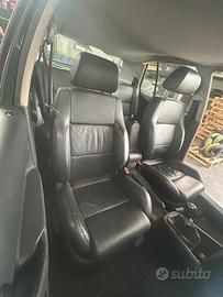 INTERNO IN PELLE GOLF 4