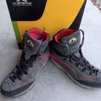 scarpone LA SPORTIVA nr 45