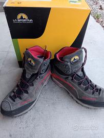 scarpone LA SPORTIVA nr 45