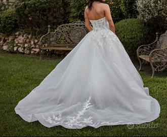 Abito sposa 2023/2024 spalline rimovibili