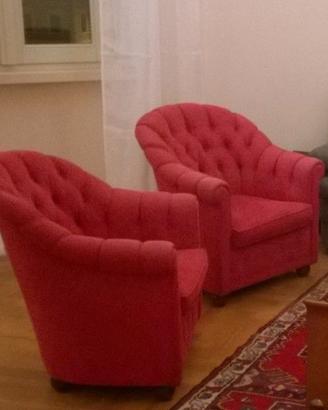 Poltrone Chester tessuto rosso