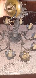 Lampadario vintage a più luci. Ferro battuto