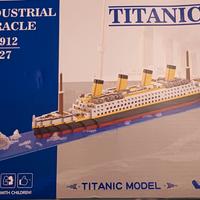 Titanic da costruire in mattoncino
