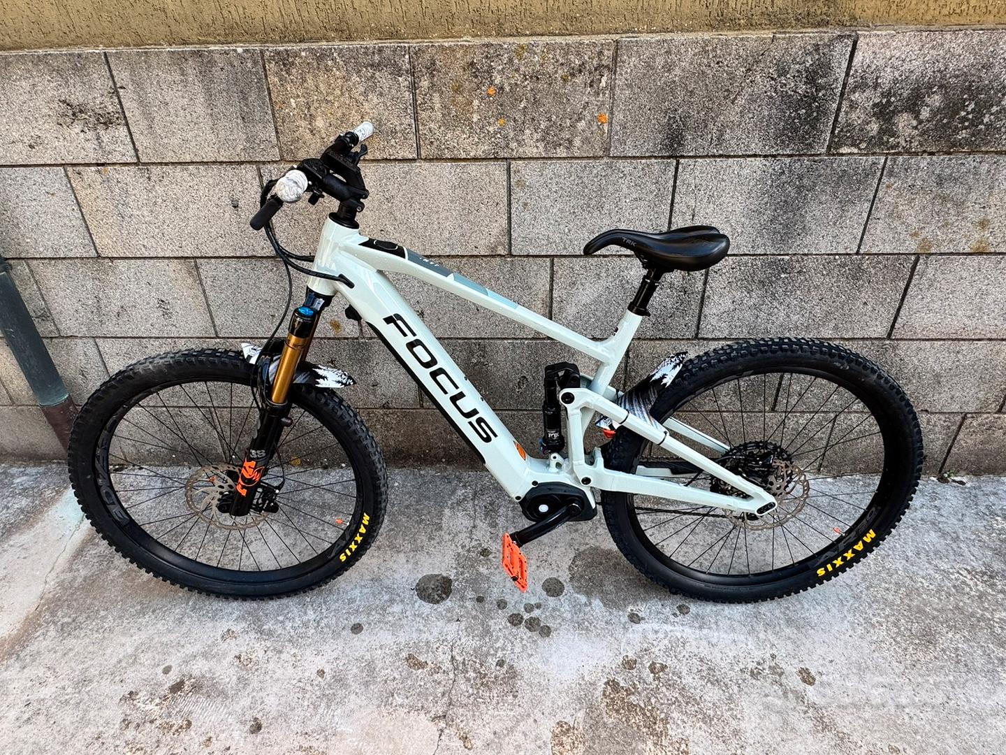 Ebike Focus Biammortizzata Elettrica Pedalata Assistita Bici