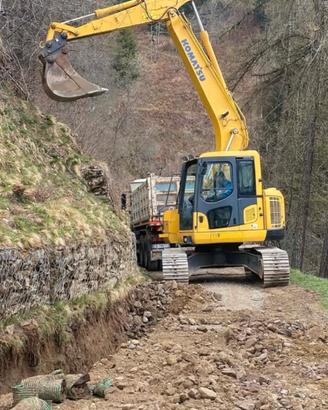 Escavatore Komatsu Pc138.8