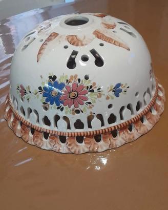 Lampadario terracotta senza innesto lampada.