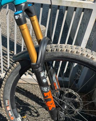 Forcella 29 Fox factory grip 2 kashima 38