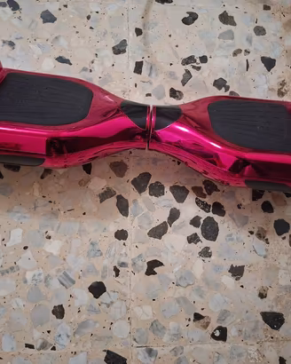 Hoverboard GeekMe rosa fucsia usato per ragazzi

