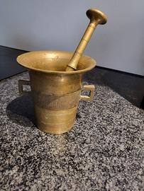 Mortaio e pestello in ottone massiccio