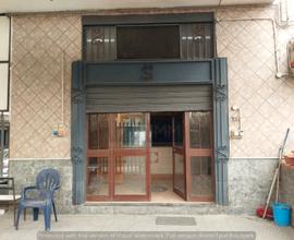 Locale commerciale in via casamanna casalnuovo