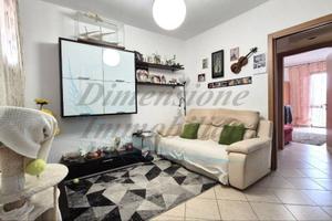 Appartamento di 70 m² con 3 locali e box auto a Ro
