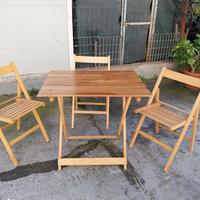 Tavolo pieghevole + 3 sedie