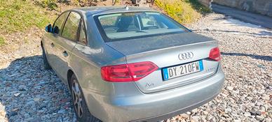 AUDI A 4