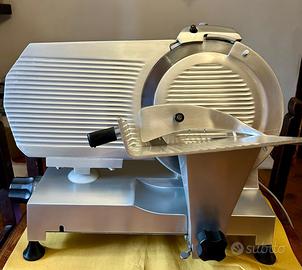 AFFETTATRICE ESSEDUE MODELLO 300 A GRAVITÀ