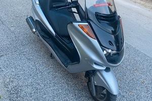 Scooter mod. Yamaha Motor MBK Skyliner 250
