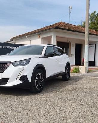 Peugeot 2008 PureTech 100 Allure Pack S/S