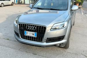 Audi q7 7 posti