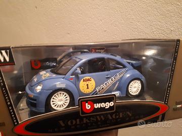 2 NEW BEETLE RSI scala 1/18 BBURAGO modellini