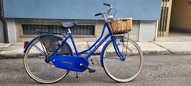 Bicicletta city bike da donna 