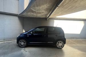 VOLKSWAGEN up - 2015