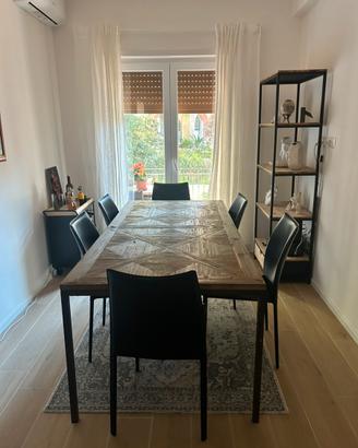 Tavolo da pranzo in legno