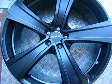 Cerchi da 22 per range land jaguar volvo ford