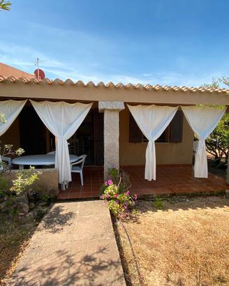 Villetta sardegna con piscina