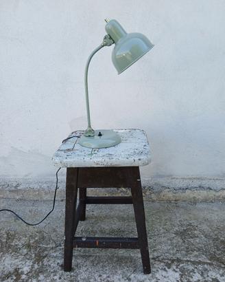 Lampada + sgabello industriali vintage 