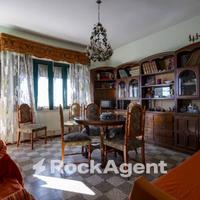 AMPIO APPARTAMENTO PANORAMICO A DUE PASSI DA CORSO