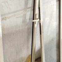 porta finestra in alluminio laccato. 