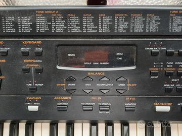 Tastiera Roland E-28 