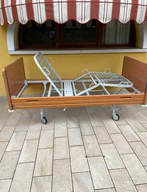 Letto per anziani con sponde