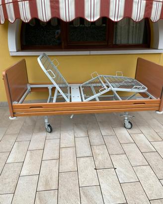 Letto per anziani con sponde
