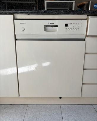 Lavastoviglie Bosch da incasso auto 3 in 1