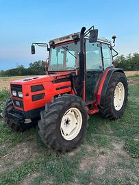 Trattore agricolo