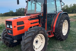 Trattore agricolo