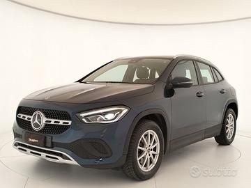MERCEDES BENZ GLA 200d GLA Business Extra auto - I