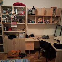 Scrivania e mobile