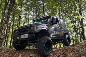 Suzuki samurai sj413