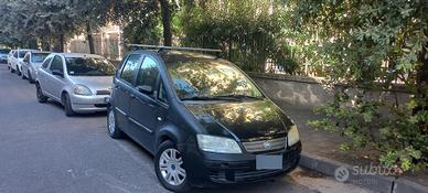  Fiat Idea con portapacchi