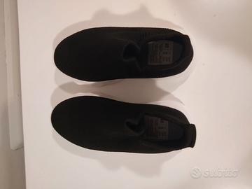 Scarpe bimbo elasticizzate