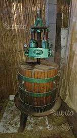 Antico Torchio grande per arredo o vendemmia