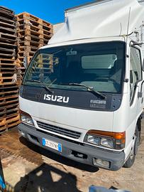 ISUZU con sponda idraulica