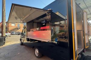Autonegozio Pizzeria Ambulante Food Truck