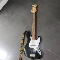 Basso elettrico Squier by Fender