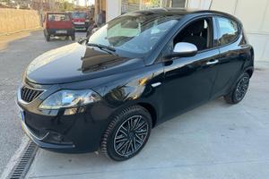 Lancia Ypsilon hybrid