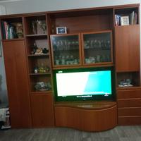 Sala con tavolo e 4 sedie