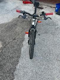 Bicicletta B'TWIN Rockrider 300